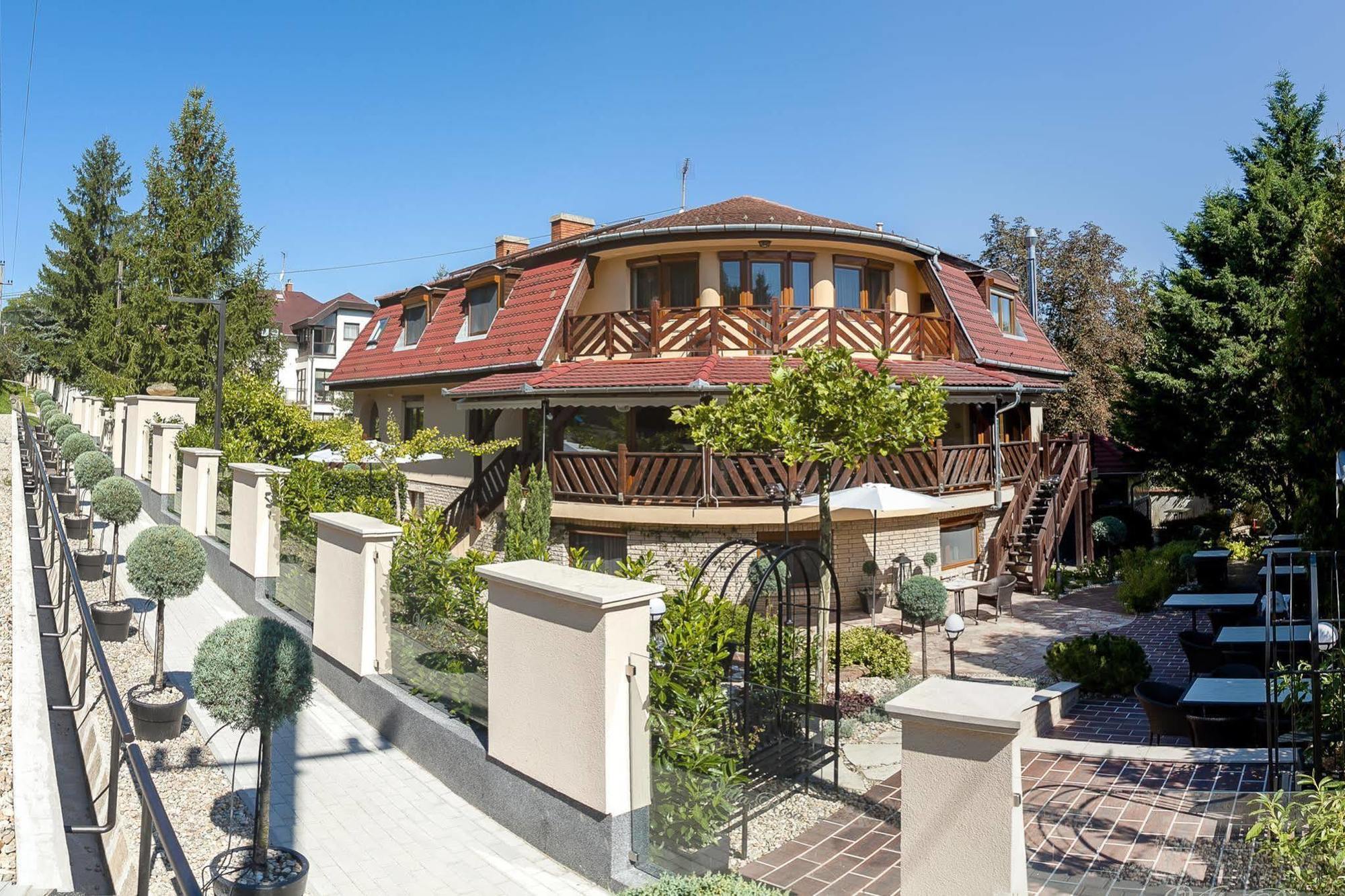 Villa Rosa Boutique Hotel Budapest Esterno foto